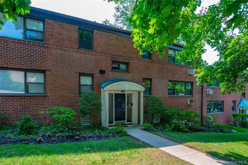 g16-12 Manor House Dr, Dobbs Ferry, NY, 10522-2534 | Card Image