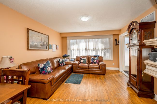 28 Brown St, House attached with 4 bedrooms, 2 bathrooms and 3 parking in Tottenham ON | Image 12