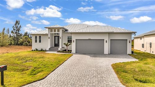 8086 Clyde Cir, PORT CHARLOTTE, FL, 33981 | Card Image
