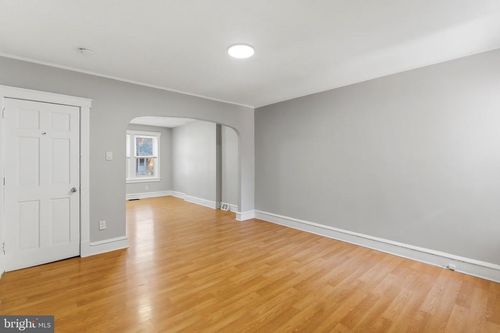 71 Amboy Ave, ROEBLING, NJ, 08554-1101 | Card Image