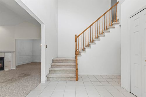 3786 Knightbridge Cir, Sterling Heights, MI, 48314-4531 | Card Image