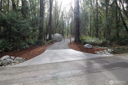 6509 Ne Sid Price Rd, Poulsbo, WA, 98370-6714 | Card Image