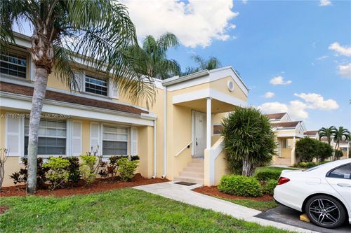 206-e-2264 Se 27th Dr, Homestead, FL, 33035-1335 | Card Image