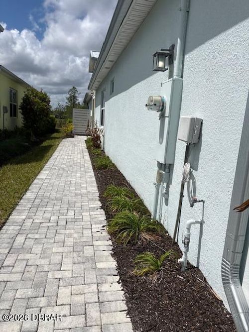 852 Coral Reef Way, DAYTONA BEACH, FL, 32124-1160 | Card Image