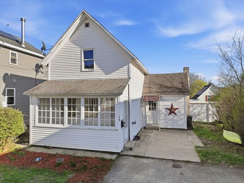 19 Essex St, Athol, MA, 01331-2207 | Card Image
