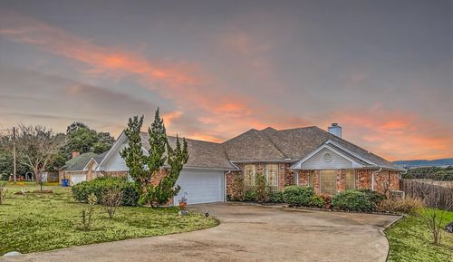 3905 Frisco Cir, Granbury, TX, 76048-6274 | Card Image