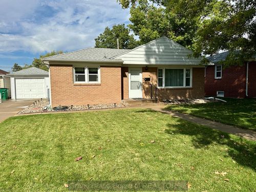 212 E 20th St, Grand Island, NE, 68801-2449 | Card Image