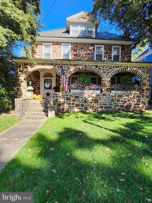 225 W Commerce St, BRIDGETON, NJ, 08302-1832 | Card Image