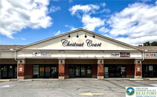 4-4030 Chestnut St, Emmaus, PA, 18049-1012 | Card Image