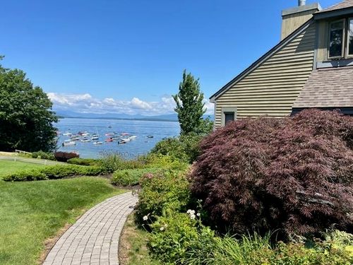 unit-4-2696 Lake Shore Rd, Gilford, NH, 03249-7656 | Card Image