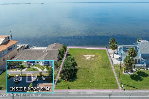 3208 Gulf Winds Cir, Hernando Beach, FL, 34607-3024 | Card Image
