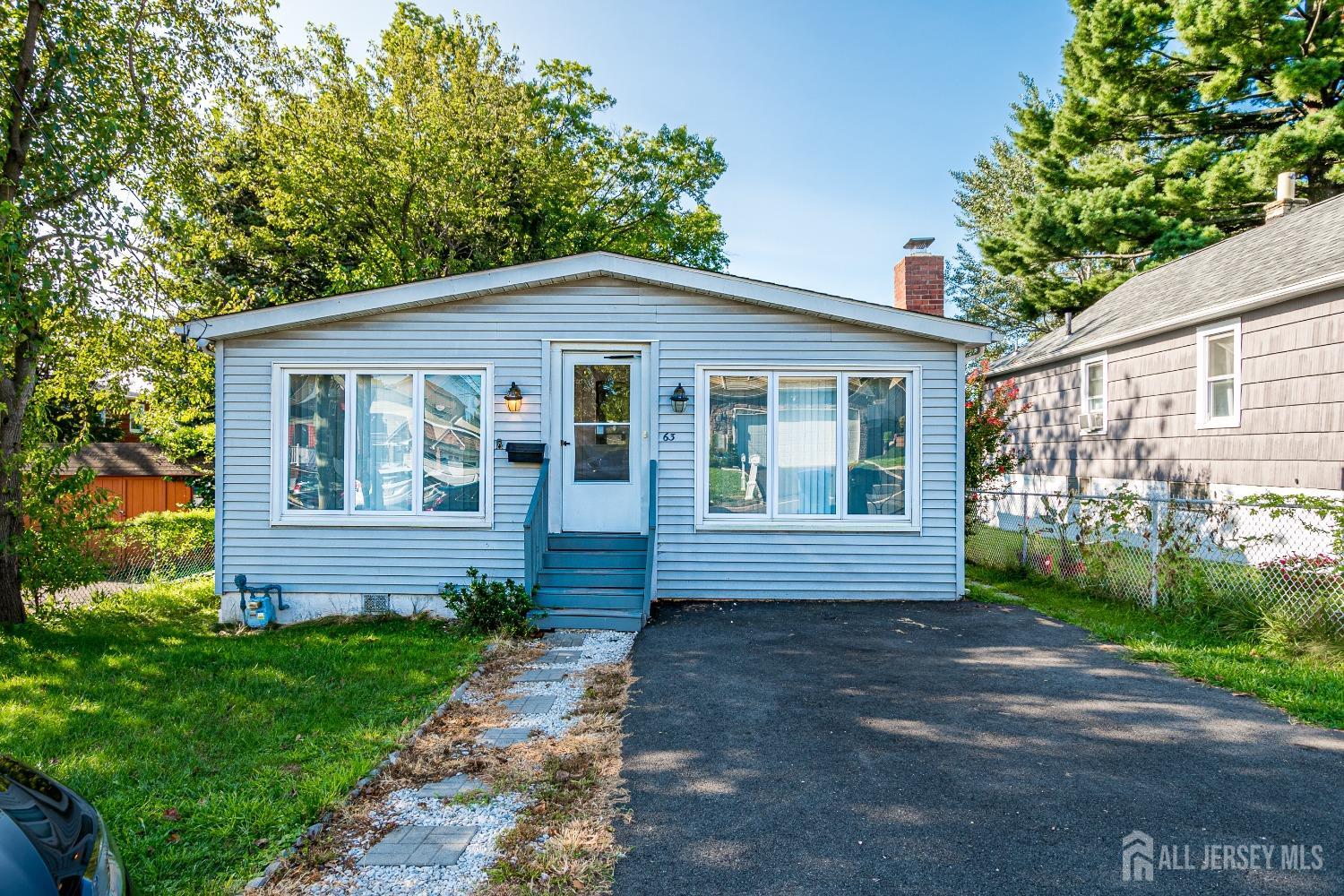 Trento St, Iselin, NJ 08830