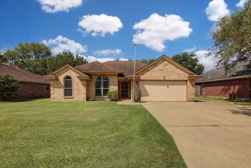 122 Bumelia St, Lake Jackson, TX, 77566-5757 | Card Image