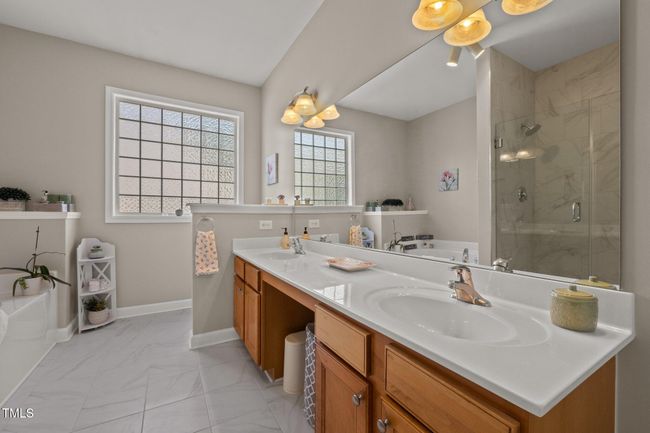 1st Floor Owner's Suite | Image 15