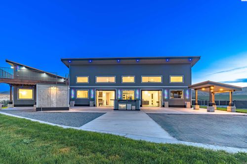 4232 Desmarais Rd, Moxee City, WA, 98936 | Card Image