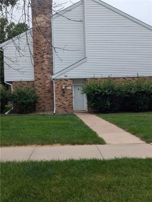 b4-2139 Providence Ct, Eau Claire, WI, 54703-4104 | Card Image