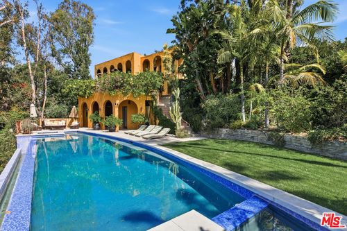 6203 Temple Hill Dr, Los Angeles, CA, 90068-2918 | Card Image