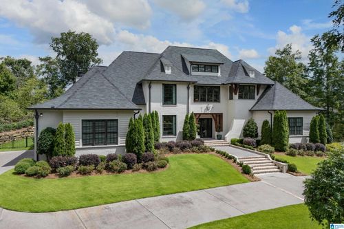7441 Ashland Ln, Vestavia, AL, 35242-2517 | Card Image