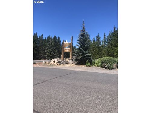 26 Diamond Peak Dr, Crescent, OR, 97733 | Card Image