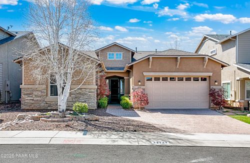 12747 E Garcia St, Dewey, AZ, 86327-7276 | Card Image