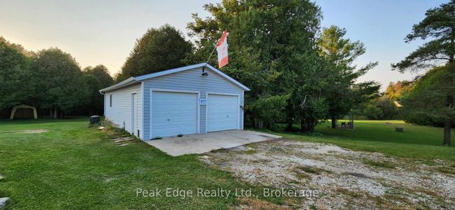 9840 Base Line Rd, House other with 3 bedrooms, 2 bathrooms and 8 parking in Clifford ON | Image 48