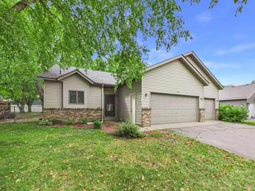 822 4th St N, Sartell, MN, 56377-1636 | Card Image