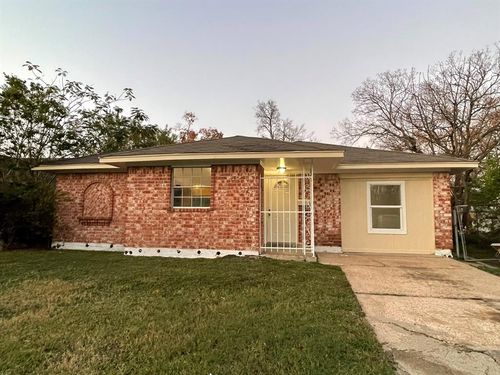 5039 Brisbane Drive, Houston, TX, 77048 | Card Image