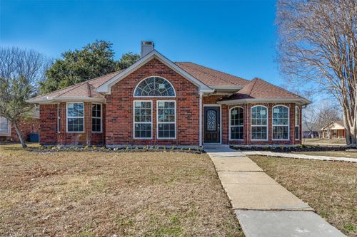 515 N Winding Oaks Dr, Wylie, TX, 75098-4565 | Card Image