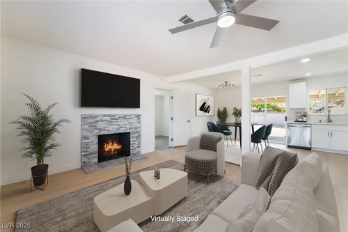 1700 Sweeney Ave, Las Vegas, NV, 89104-1927 | Card Image