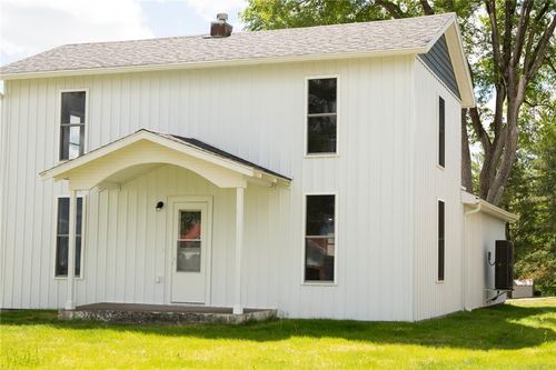 302 Little Brick St, Cameron, MO, 64429-1231 | Card Image