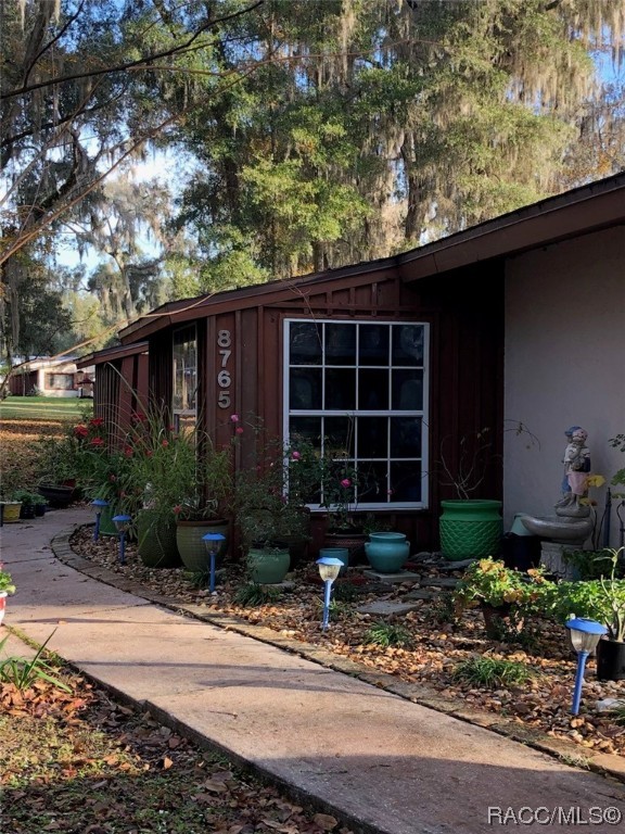 Anglers Ct, Floral City, FL 34436