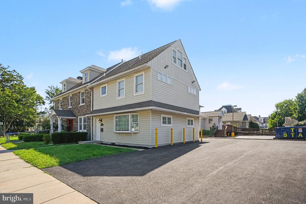 Residential Lease in HAVERTOWN 4