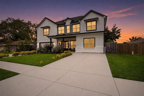 8006 Longridge Dr, Houston, TX, 77055-1207 | Card Image