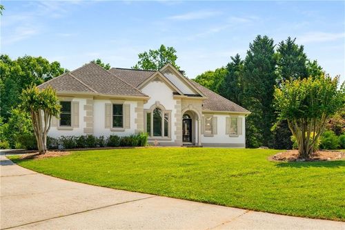 7025 Bavarian Wood Pl, Buford, GA, 30518-5532 | Card Image