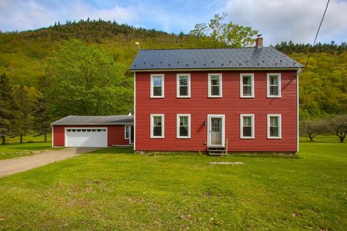 327 River Rd, Clarksburg, MA, 01247-4648 | Card Image