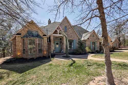 2230 Nicholas Ct, Edmond, OK, 73034-3477 | Card Image