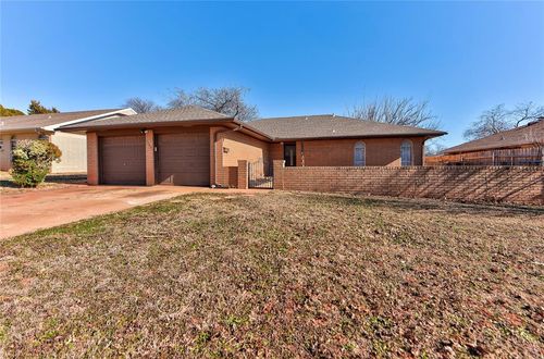 1508 Sequoyah Avenue, Moore, OK, 73160 | Card Image