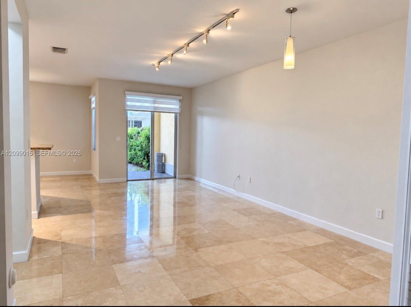 Residential Lease in Doral 4