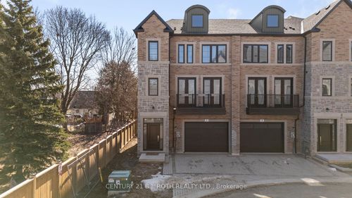 27-260 Eagle St, Newmarket, ON, L3Y1K1 | Card Image