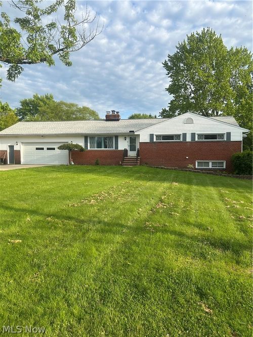 17228 Egbert Rd, Walton Hills, OH, 44146-4169 | Card Image