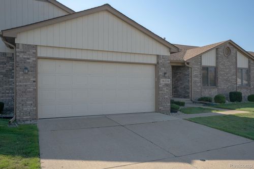 26224 Jackgrove Ln, Chesterfield, MI, 48051-2649 | Card Image