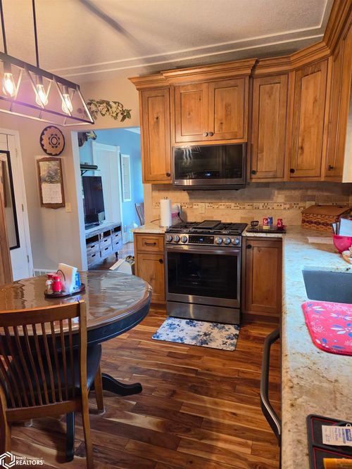 1110 Hungry Hollow Road, Algona, IA, 50511 | Card Image