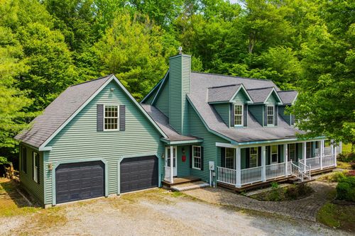 56 Mending Walls Rd, Manchestr Ctr, VT, 05255-9738 | Card Image