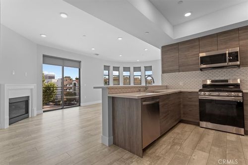 apt-201-4383 Sepulveda Blvd, Sherman Oaks, CA, 91403-3968 | Card Image