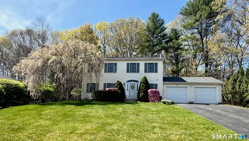 4 Desjardins Dr, Uncasville, CT, 06382-1148 | Card Image