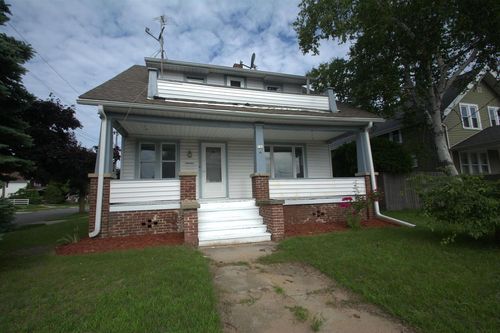 744 S 23rd Street, Manitowoc, WI, 54220 | Card Image