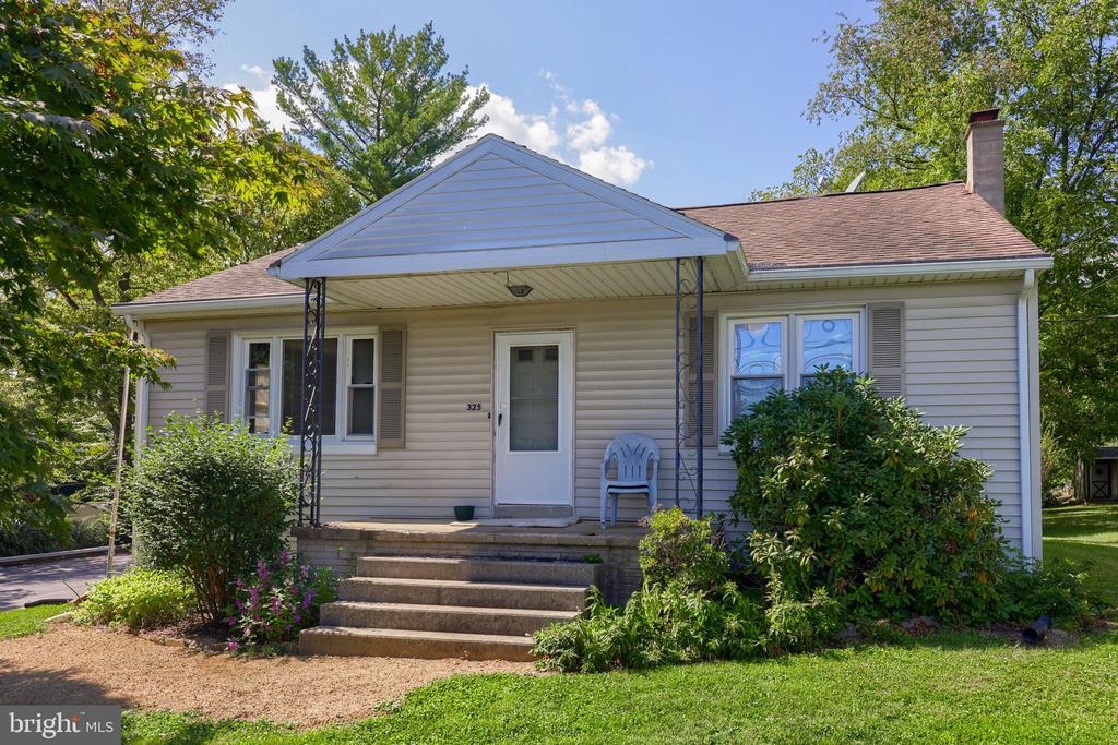 Barbara St, Millersville, PA 17551