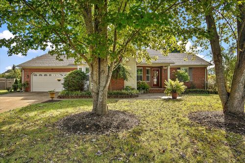 14 Delana Ave, Lawrenceburg, TN, 38464-7291 | Card Image