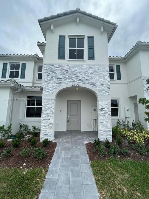 2696-2696 Se 18th St, Homestead, FL, 33035-1902 | Card Image