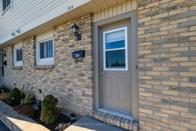 52 Cascade Blvd, Condo with 2 bedrooms, 2 bathrooms and 1 parking in Belleville ON | Image 2